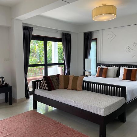 Yindee Stylish Guesthouse Чиангмай Екстериор снимка