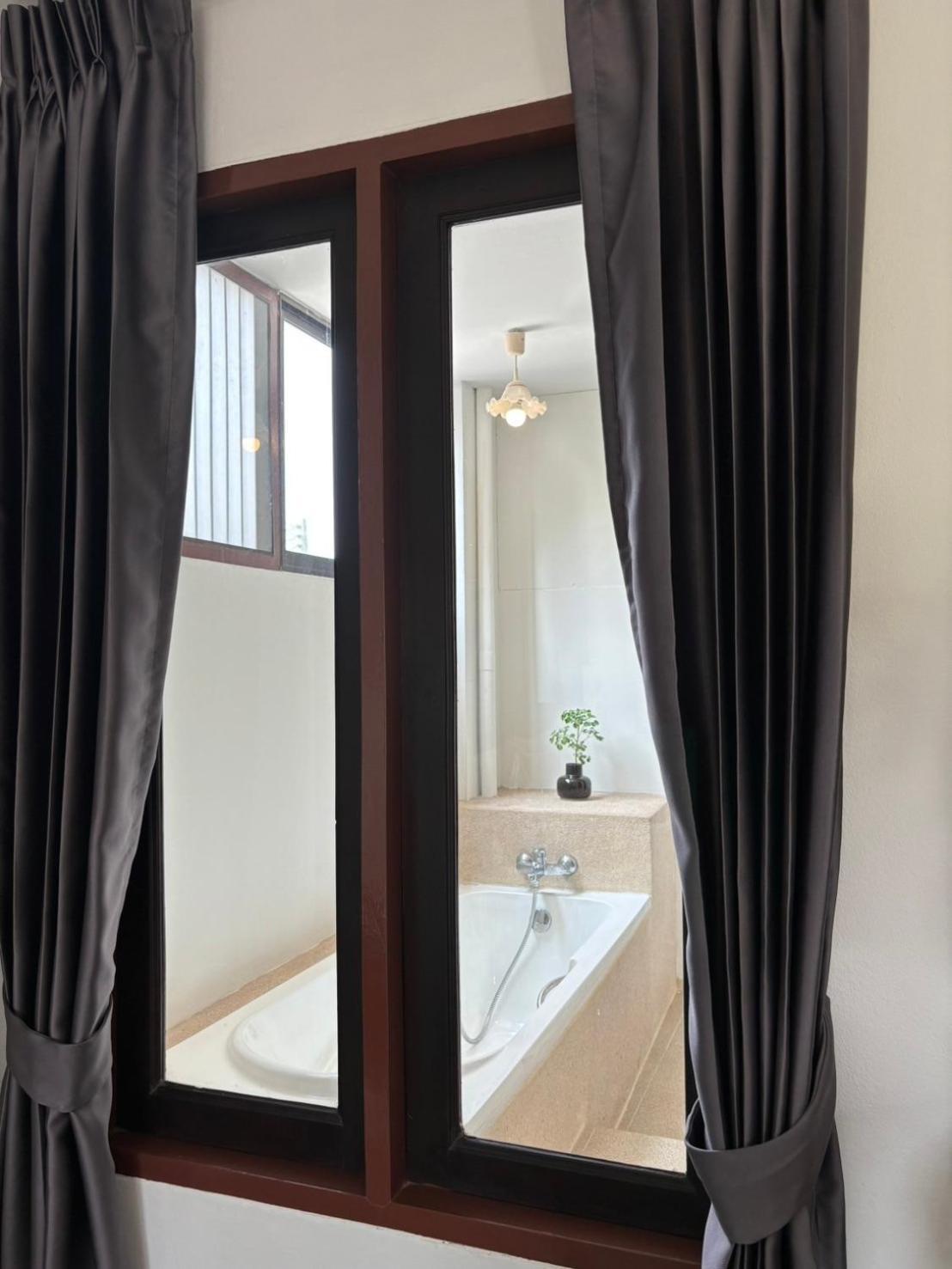 Yindee Stylish Guesthouse Чиангмай Екстериор снимка