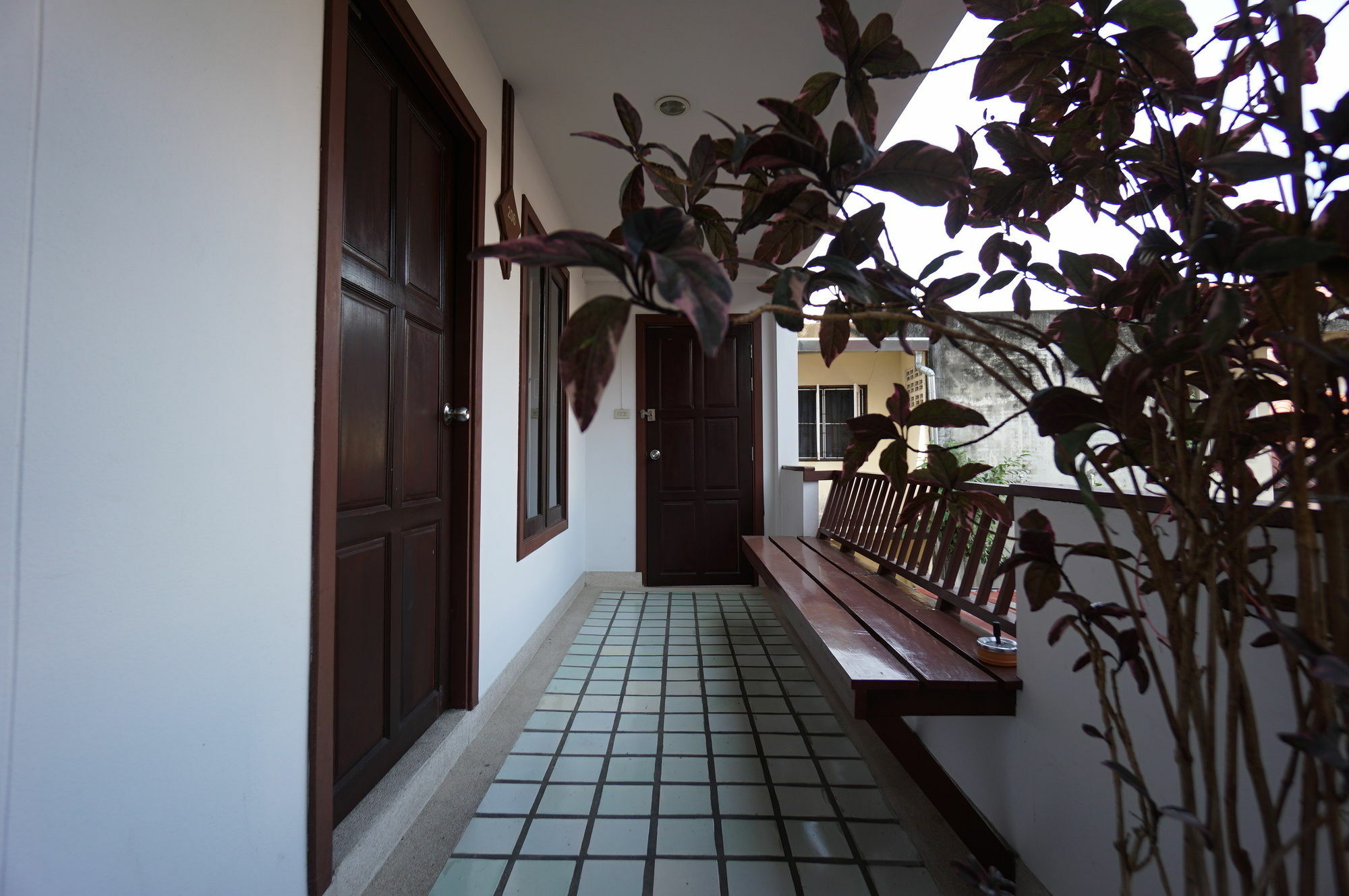 Yindee Stylish Guesthouse Чиангмай Екстериор снимка