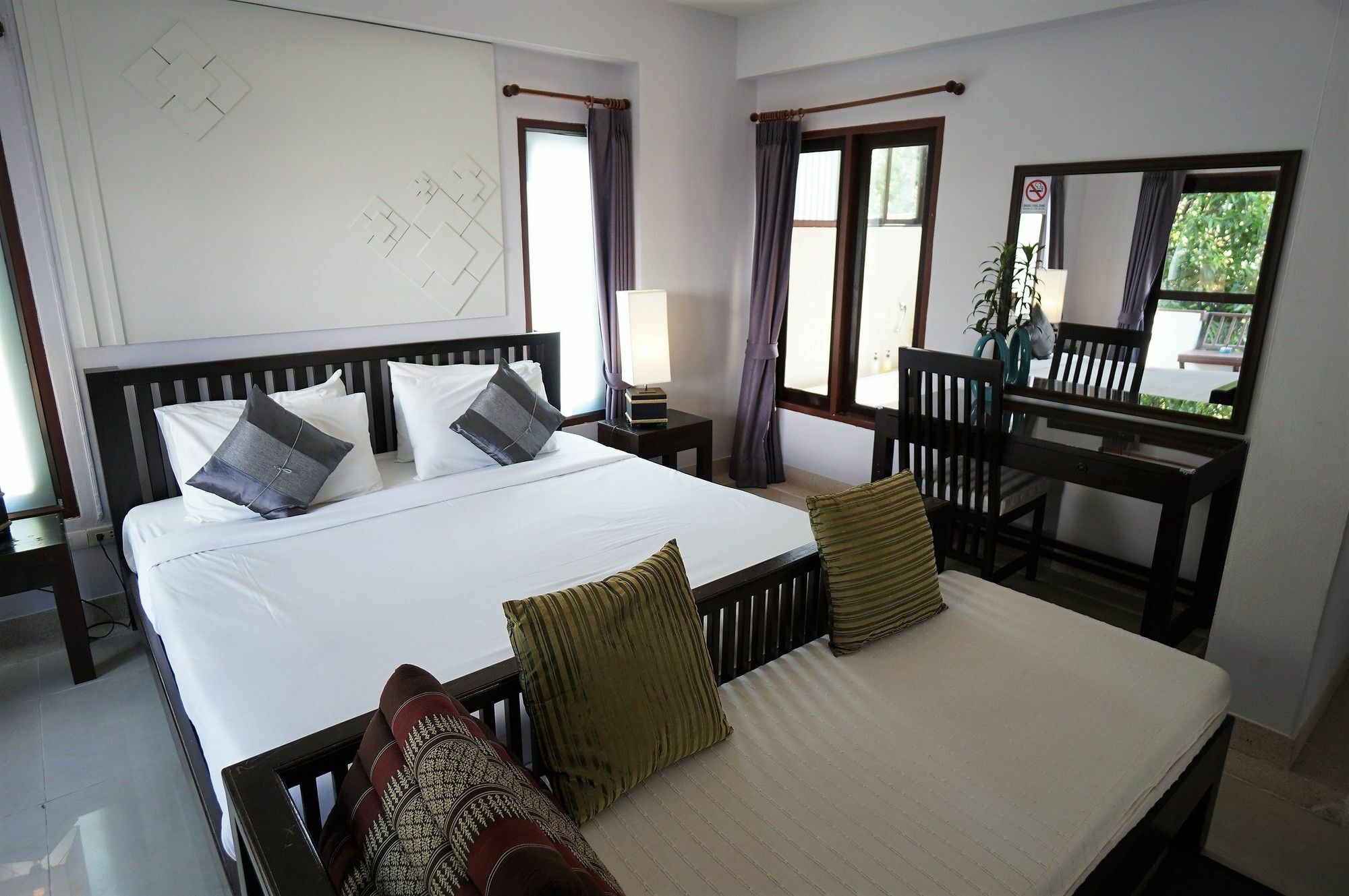 Yindee Stylish Guesthouse Чиангмай Екстериор снимка
