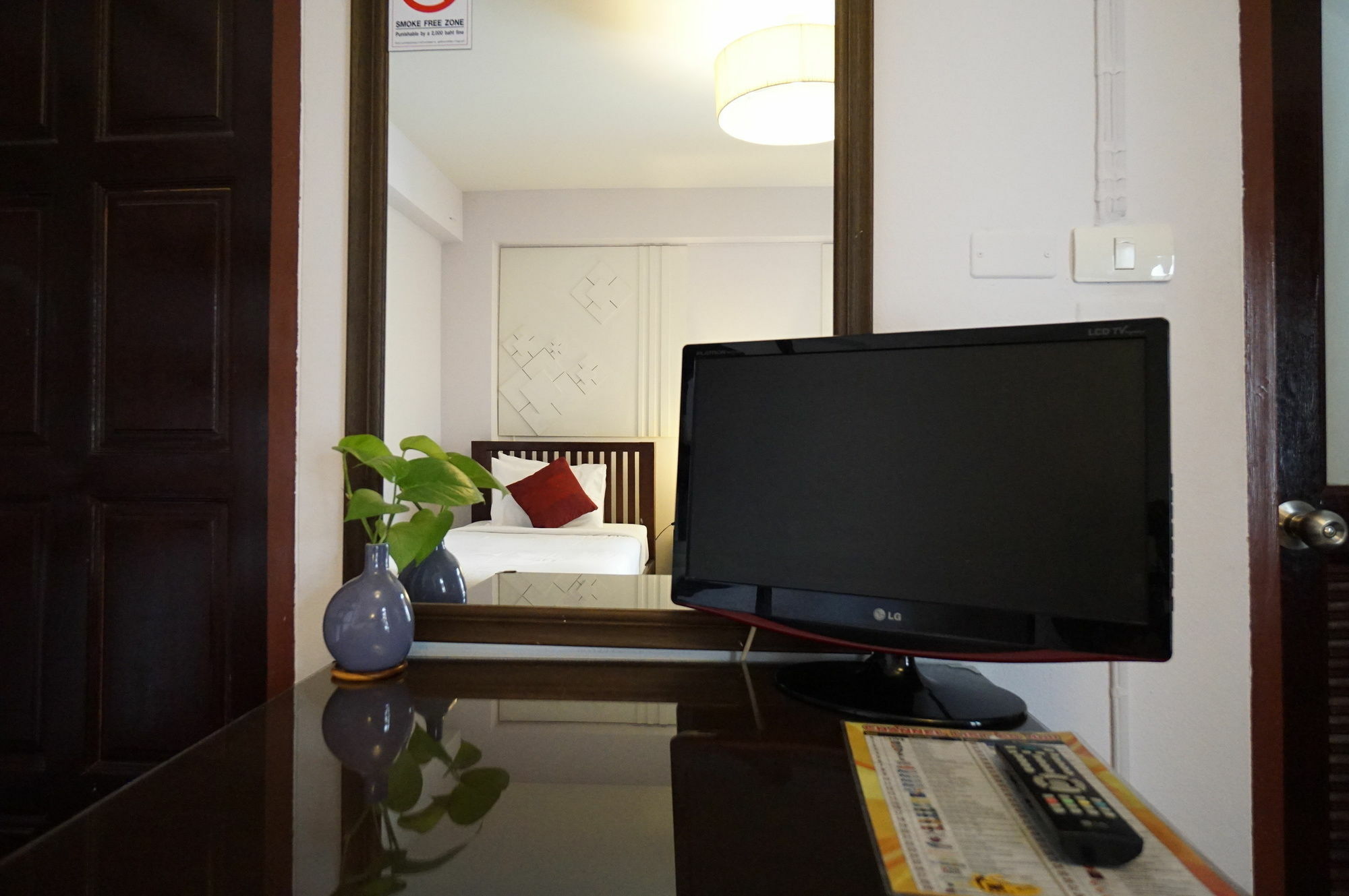 Yindee Stylish Guesthouse Чиангмай Екстериор снимка